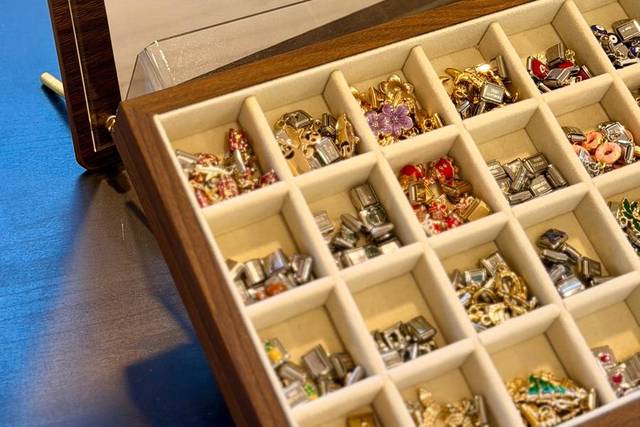 Charm Bar