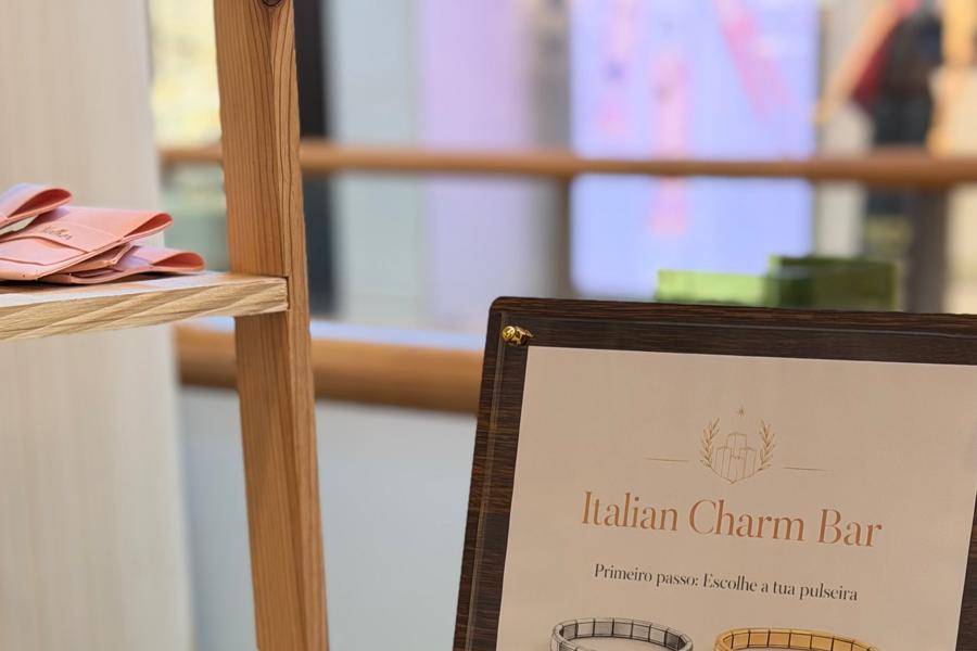 Charm Bar
