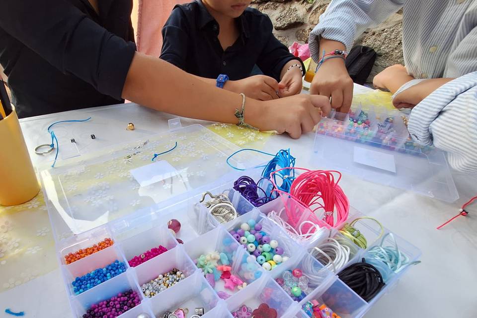 Atelier Bijuteria e Acessórios