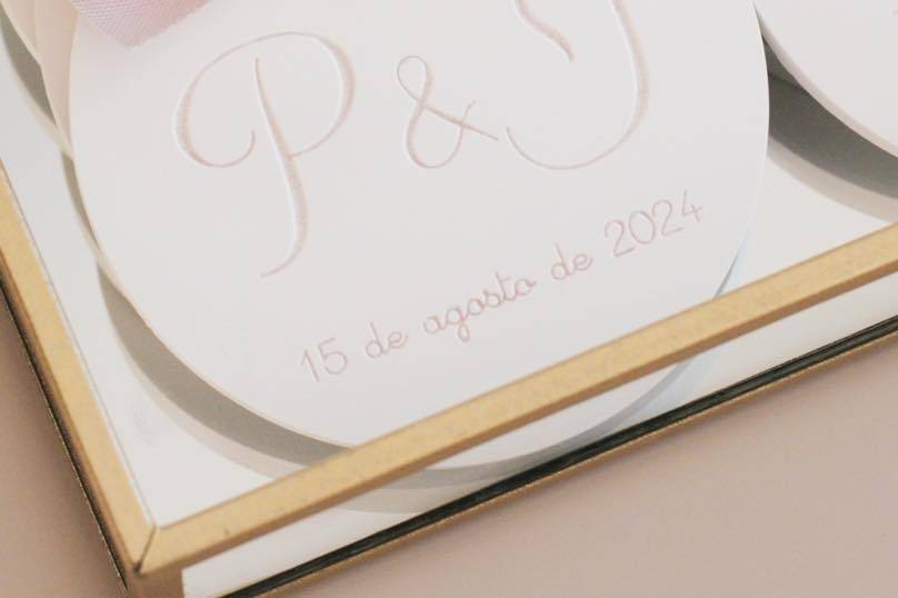 Peça perfumada personalizada