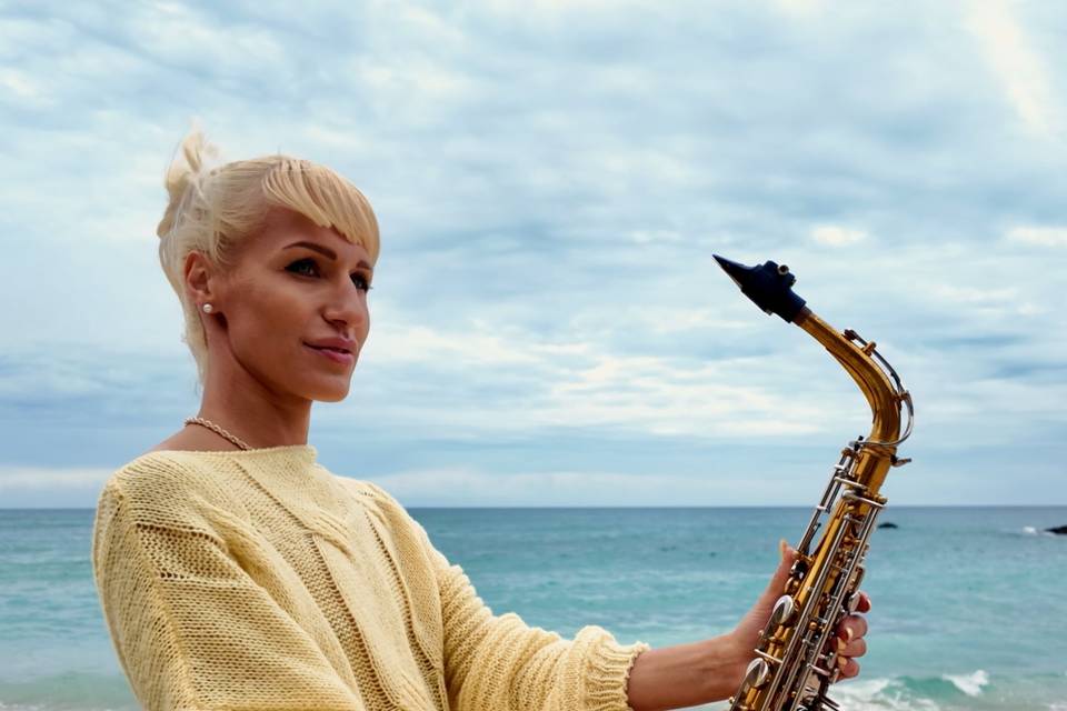 LYVA Saxophone