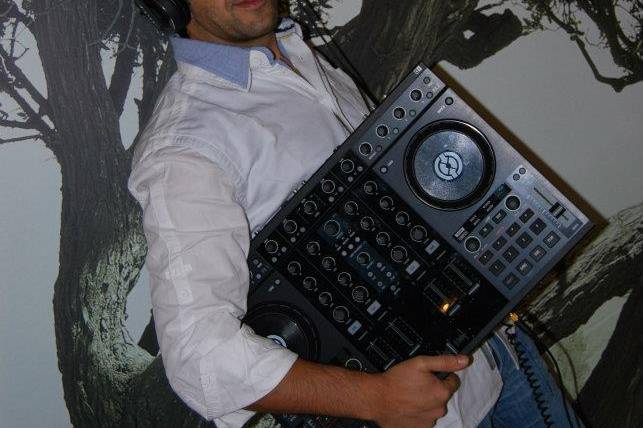 DJ Tozé Alvarez