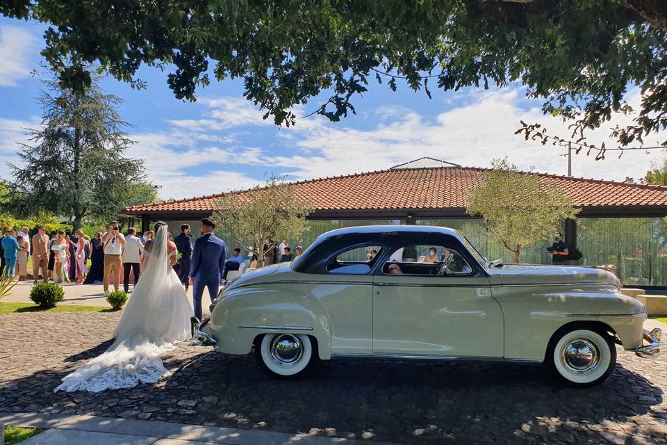 Dodge Coupe (6 lugares) - 1948