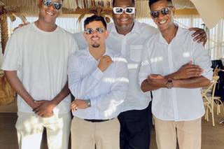 Já é Mania - Samba e Pagode