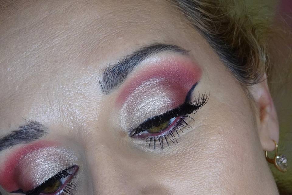 Pink vibes makeup