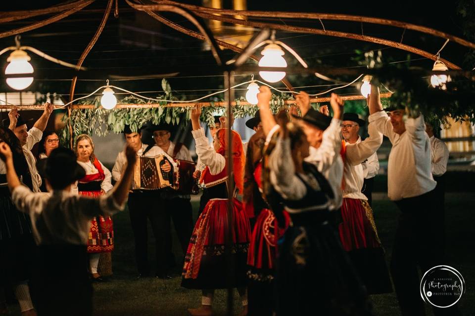 Baile regional en exterior