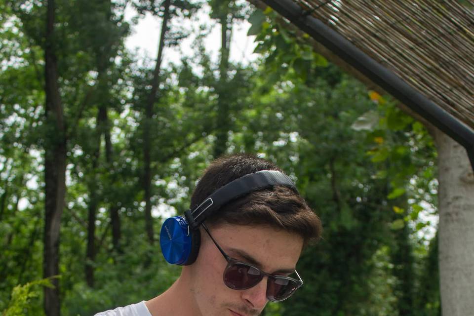 .