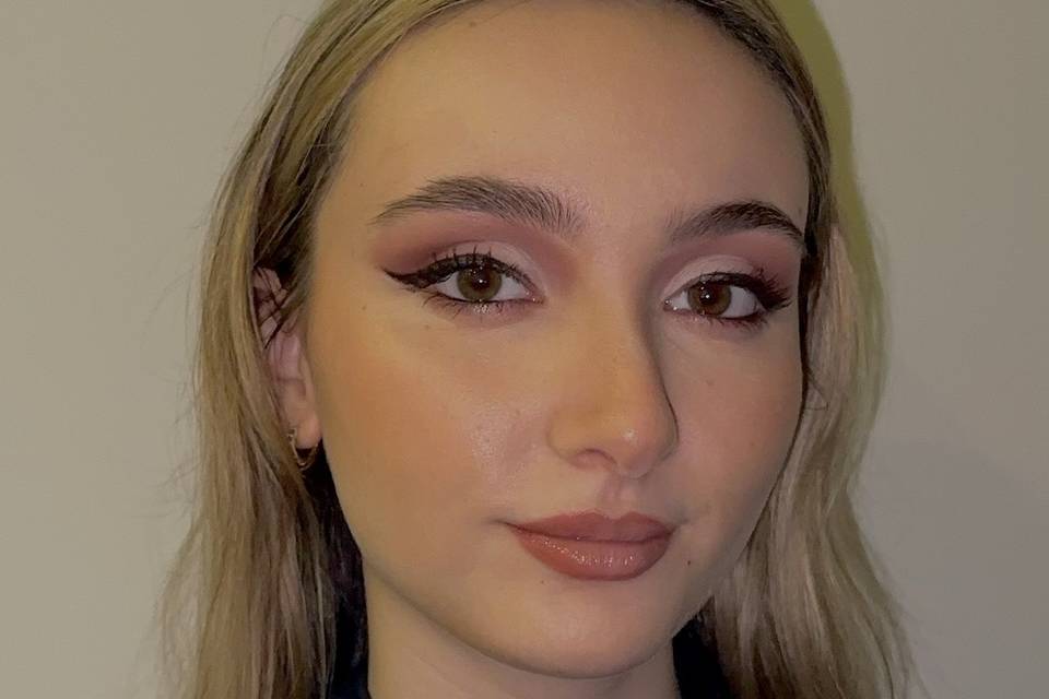 Full glam