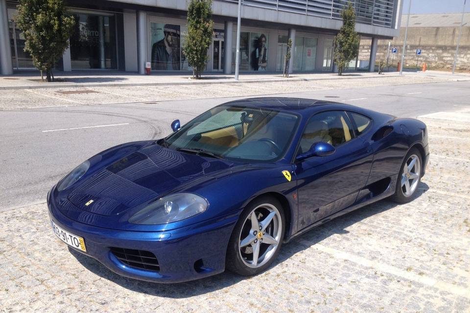 Sport Cars Lounge