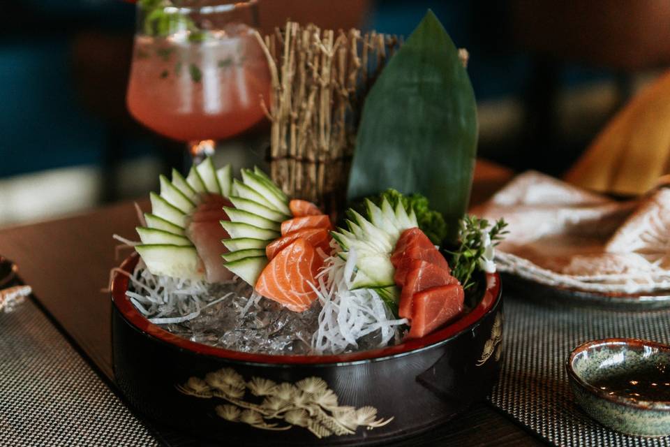 Sashimi de salmão e atum