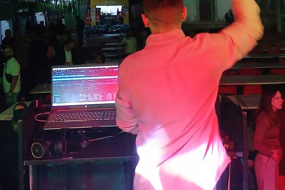 Dj limox