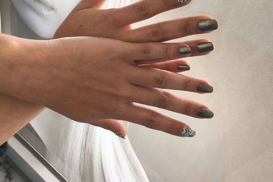 Manicure com design