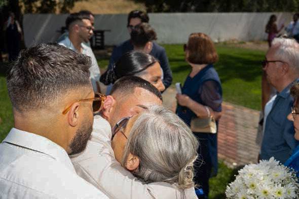 Cumprimentar convidados