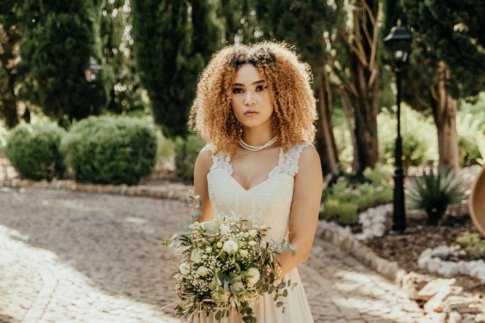 A touch of vintage and glam