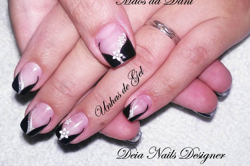 Deia Nails
