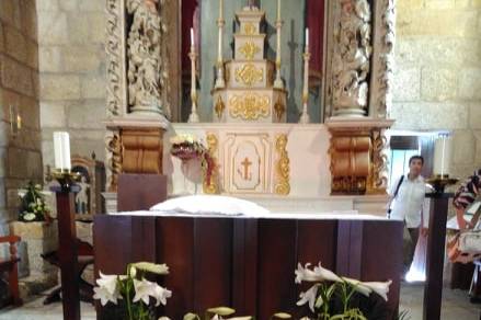 Decoração de altar de igreja