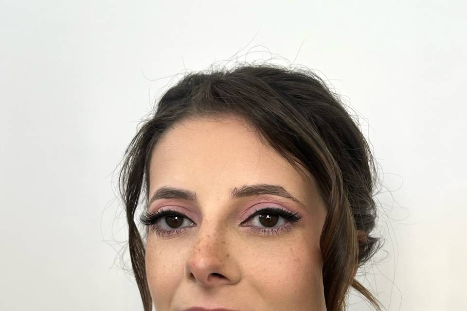 Laura Grosa Maquilhadora