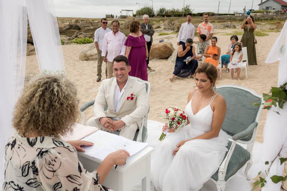 Fotógrafo de casamentos íntimo