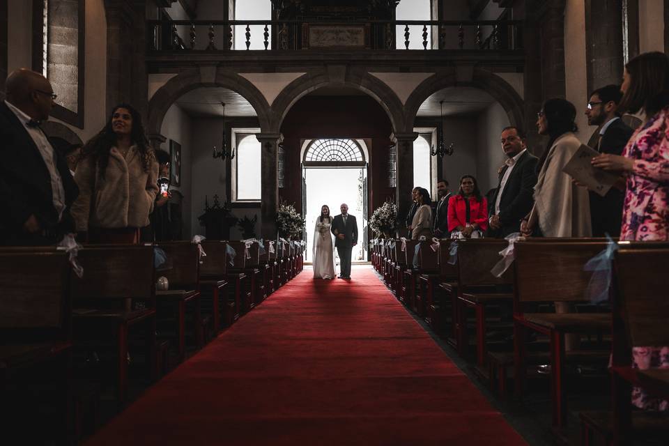 Entrada na Igreja