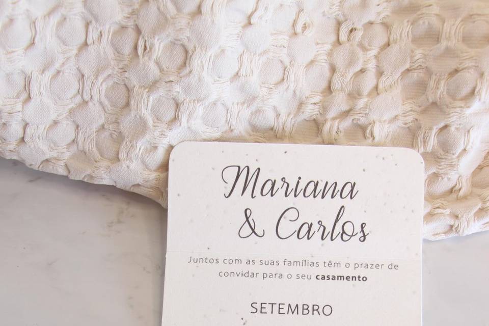 Convite em papel semente
