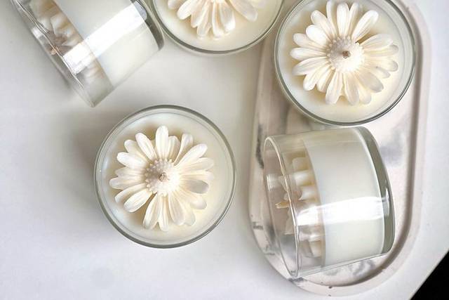 Velas personalizadas com flor