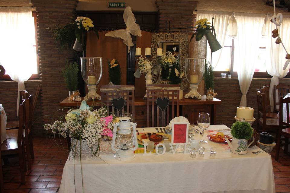 Mesa de noivos