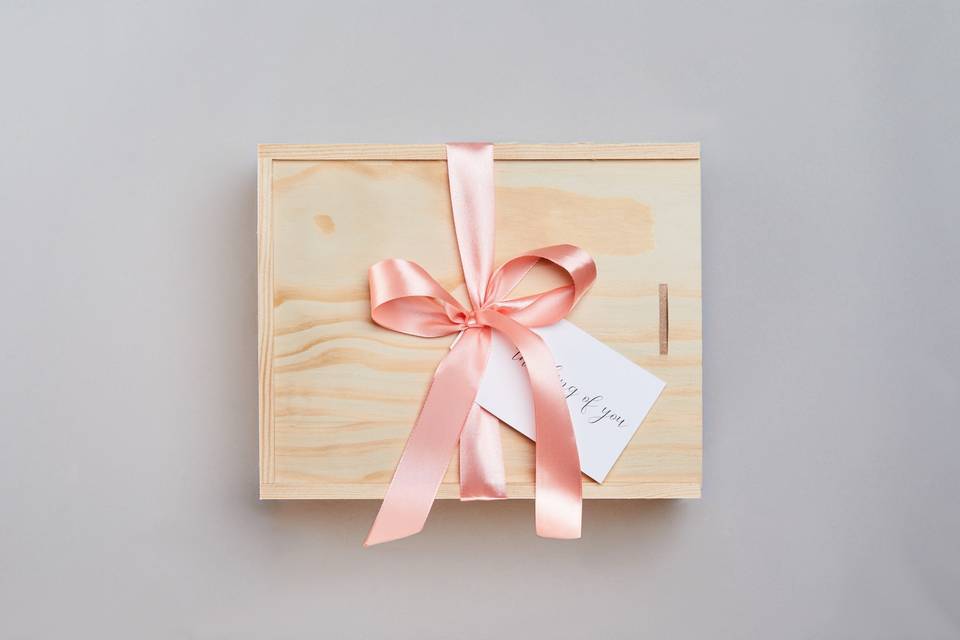 Gift box com fita de cetim