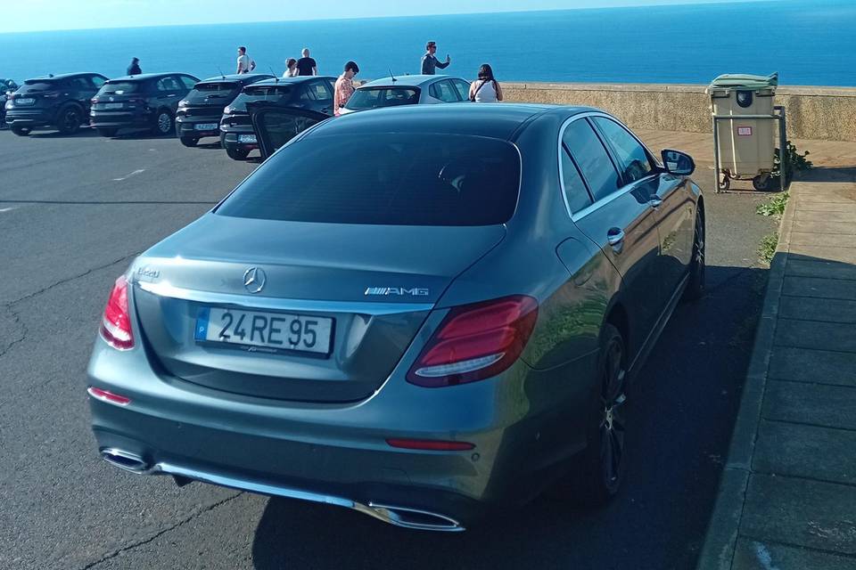 E220 Limo