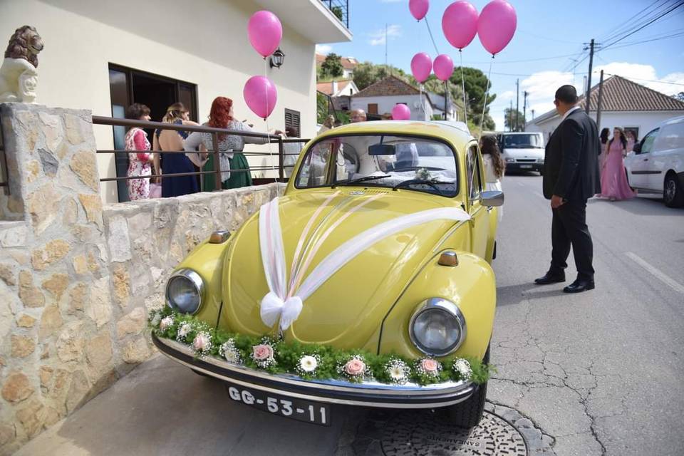 Decoração de Carro de Noivos